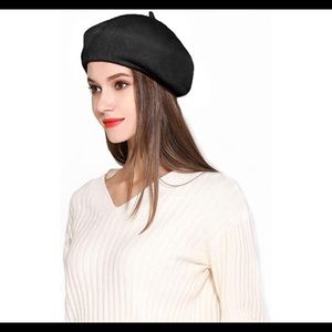 Wool Beret Hat black